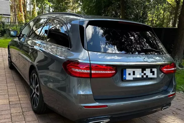 MERCEDES-BENZ Klasa E 