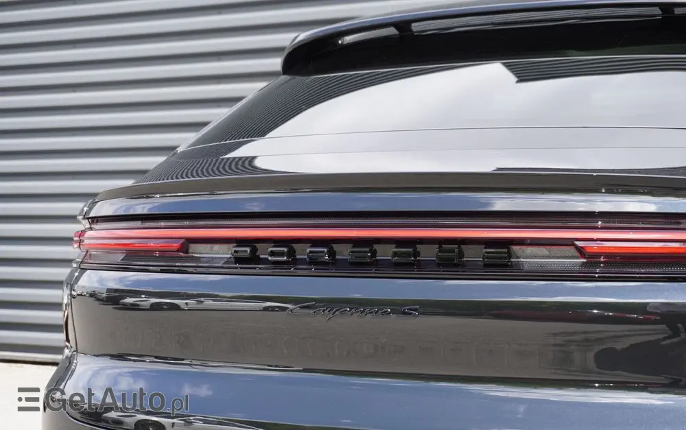 PORSCHE Cayenne Coupe S