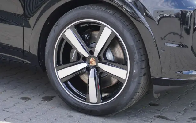 PORSCHE Cayenne Coupe S