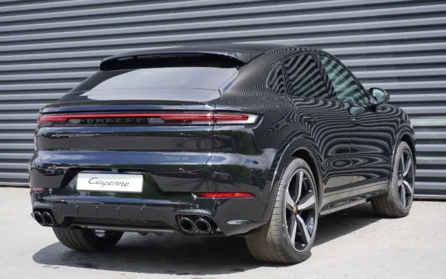 PORSCHE Cayenne Coupe S