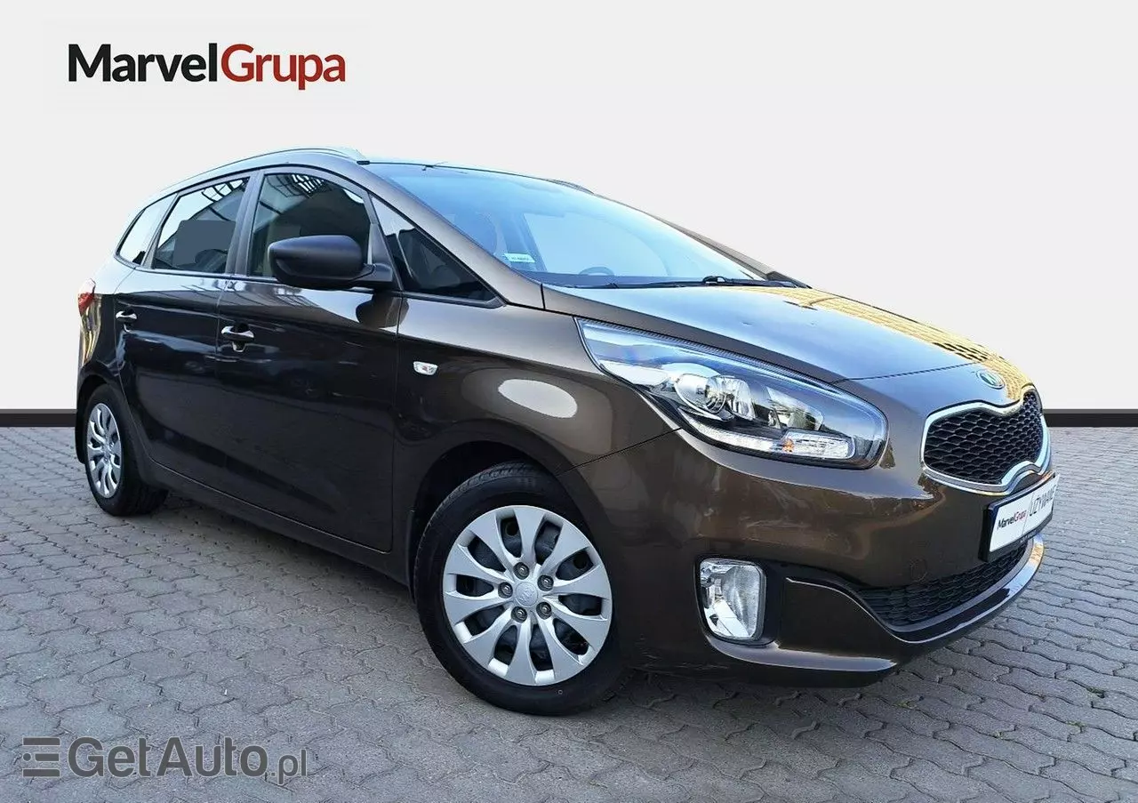 KIA Carens 