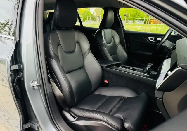 VOLVO V60 D3 Geartronic Momentum Pro