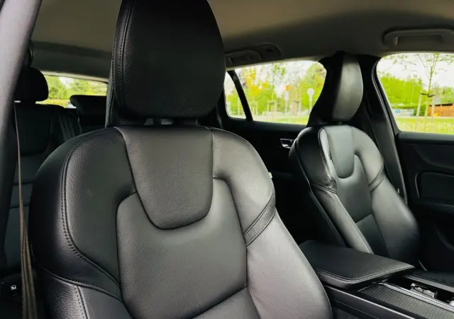 VOLVO V60 D3 Geartronic Momentum Pro