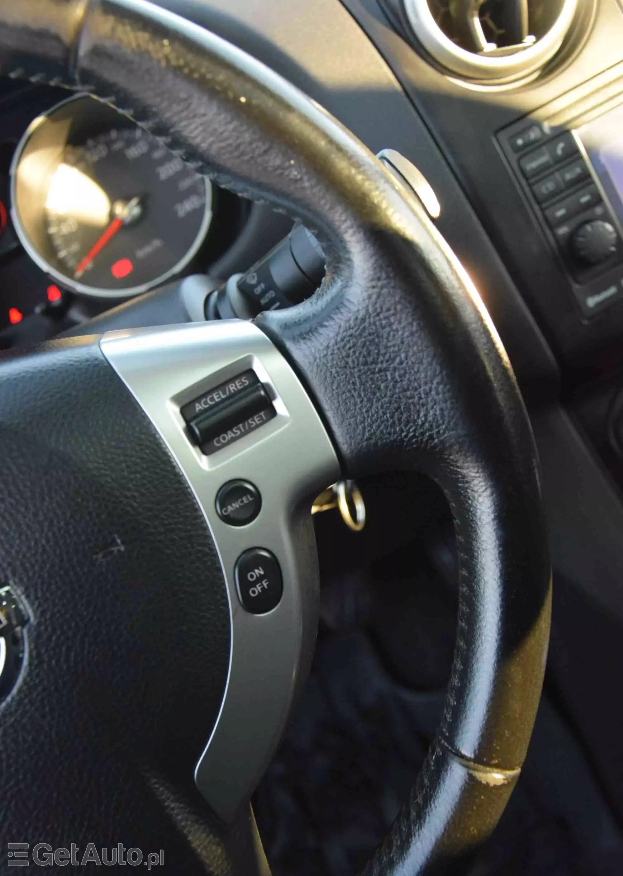 NISSAN Qashqai+2 2.0 Acenta