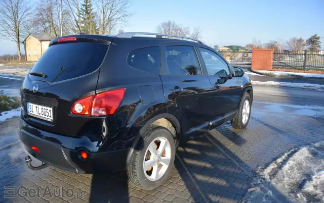 NISSAN Qashqai+2 2.0 Acenta