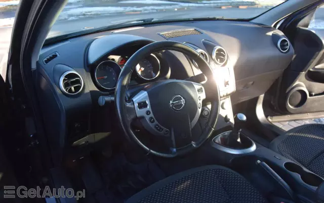 NISSAN Qashqai+2 2.0 Acenta