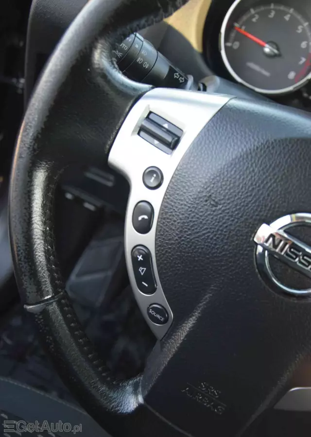 NISSAN Qashqai+2 2.0 Acenta