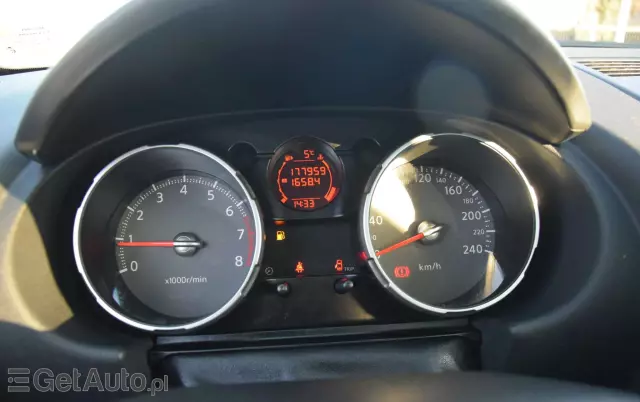 NISSAN Qashqai+2 2.0 Acenta