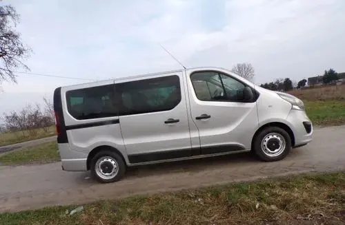 OPEL Vivaro 