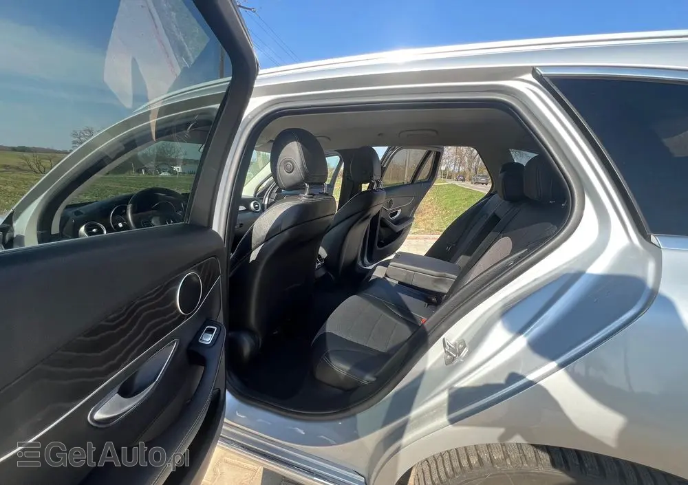 MERCEDES-BENZ Klasa C 180 (BlueTEC) d Avantgarde