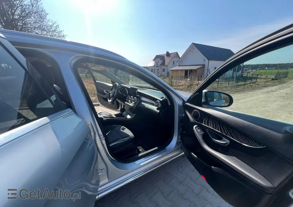 MERCEDES-BENZ Klasa C 180 (BlueTEC) d Avantgarde