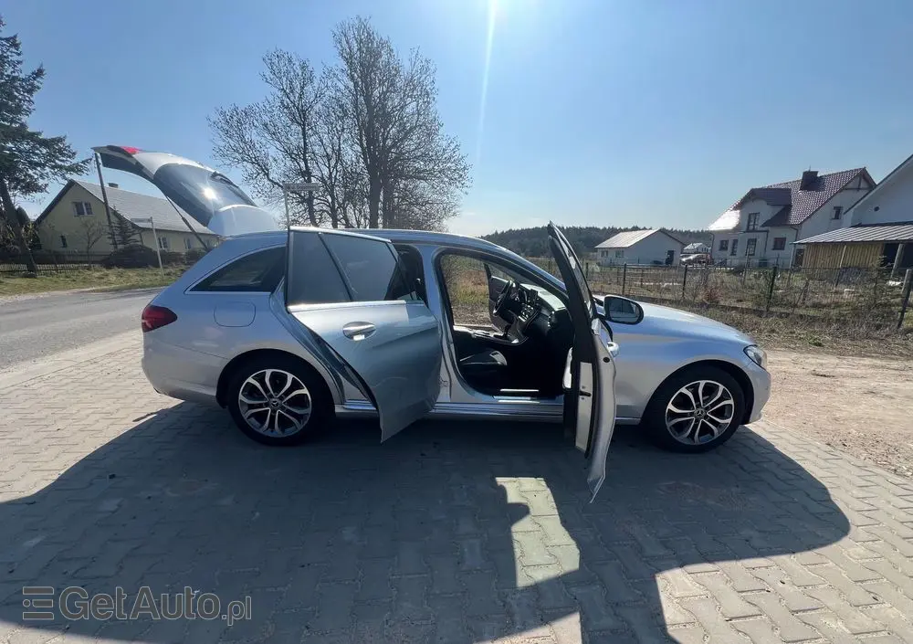 MERCEDES-BENZ Klasa C 180 (BlueTEC) d Avantgarde