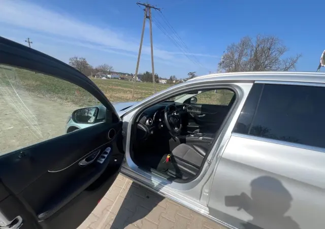 MERCEDES-BENZ Klasa C 180 (BlueTEC) d Avantgarde