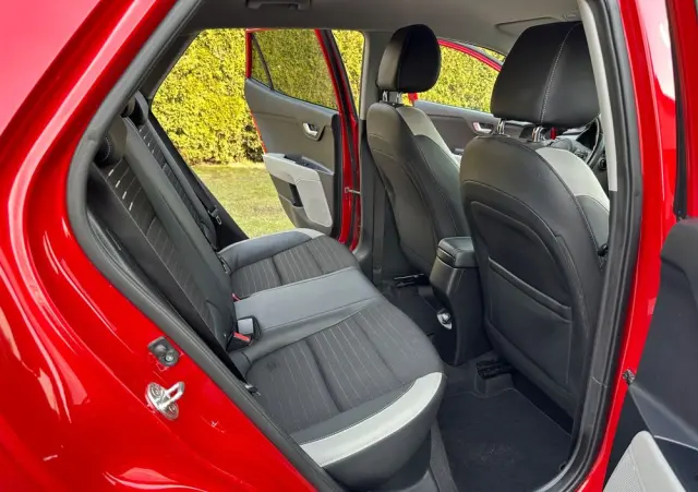 KIA Stonic 1.2 Edition 7