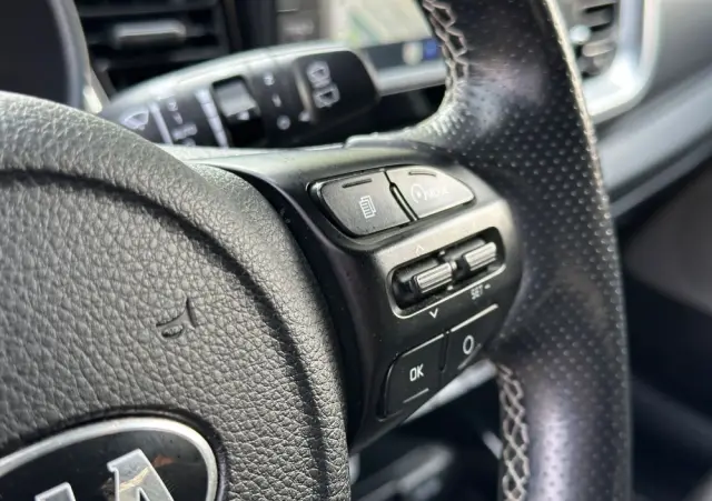 KIA Stonic 1.2 Edition 7
