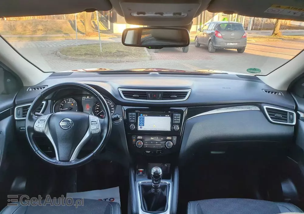 NISSAN Qashqai 1.6 DIG-T Tekna
