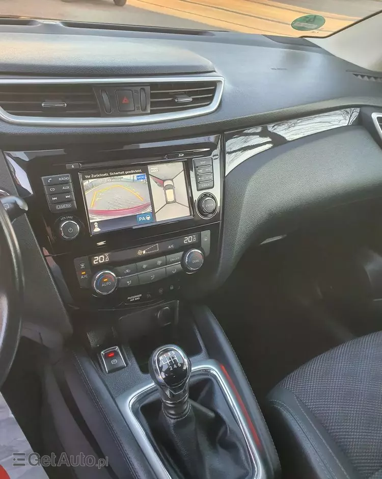 NISSAN Qashqai 1.6 DIG-T Tekna