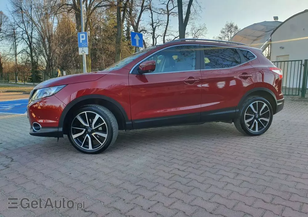NISSAN Qashqai 1.6 DIG-T Tekna