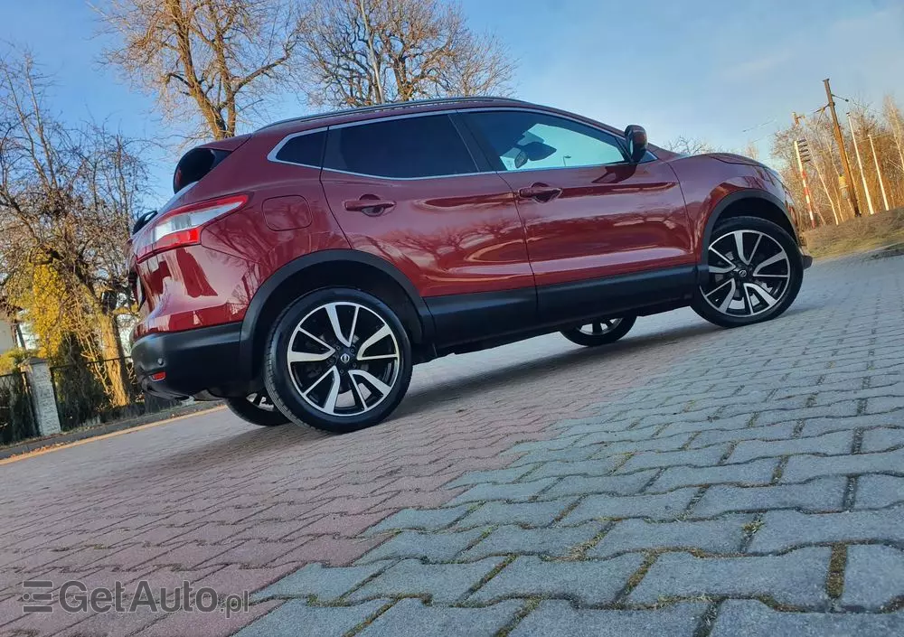 NISSAN Qashqai 1.6 DIG-T Tekna