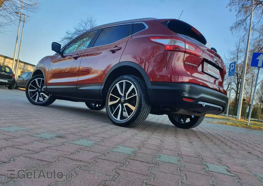 NISSAN Qashqai 1.6 DIG-T Tekna