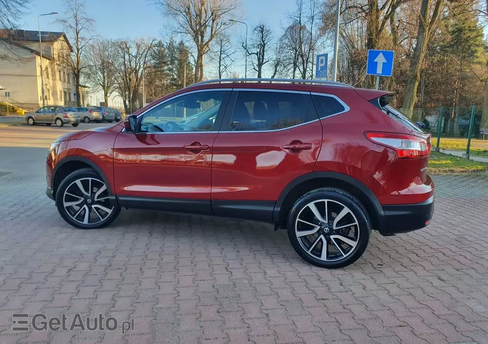 NISSAN Qashqai 1.6 DIG-T Tekna