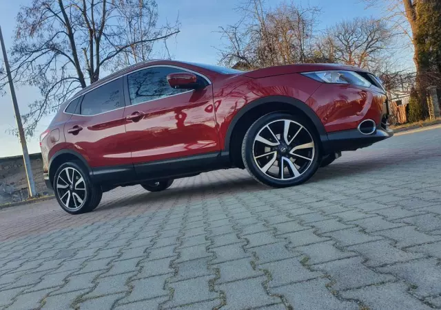 NISSAN Qashqai 1.6 DIG-T Tekna