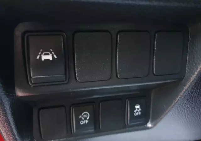 NISSAN Qashqai 1.6 DIG-T Tekna