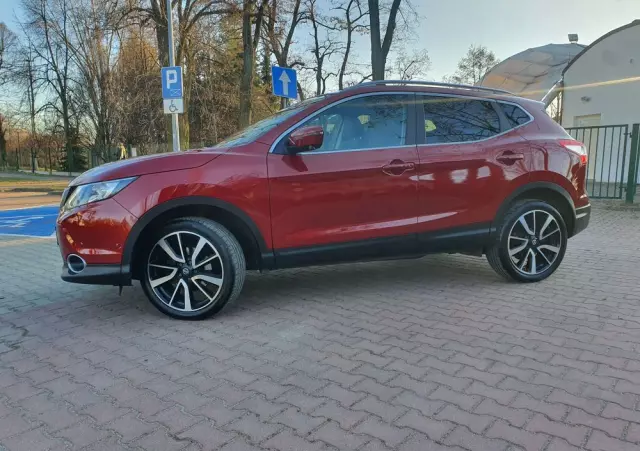 NISSAN Qashqai 1.6 DIG-T Tekna