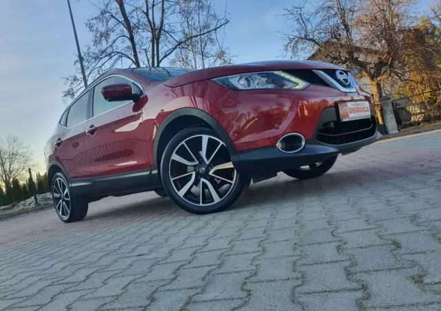 NISSAN Qashqai 1.6 DIG-T Tekna