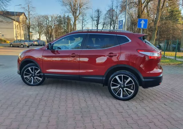 NISSAN Qashqai 1.6 DIG-T Tekna