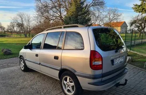 OPEL Zafira 