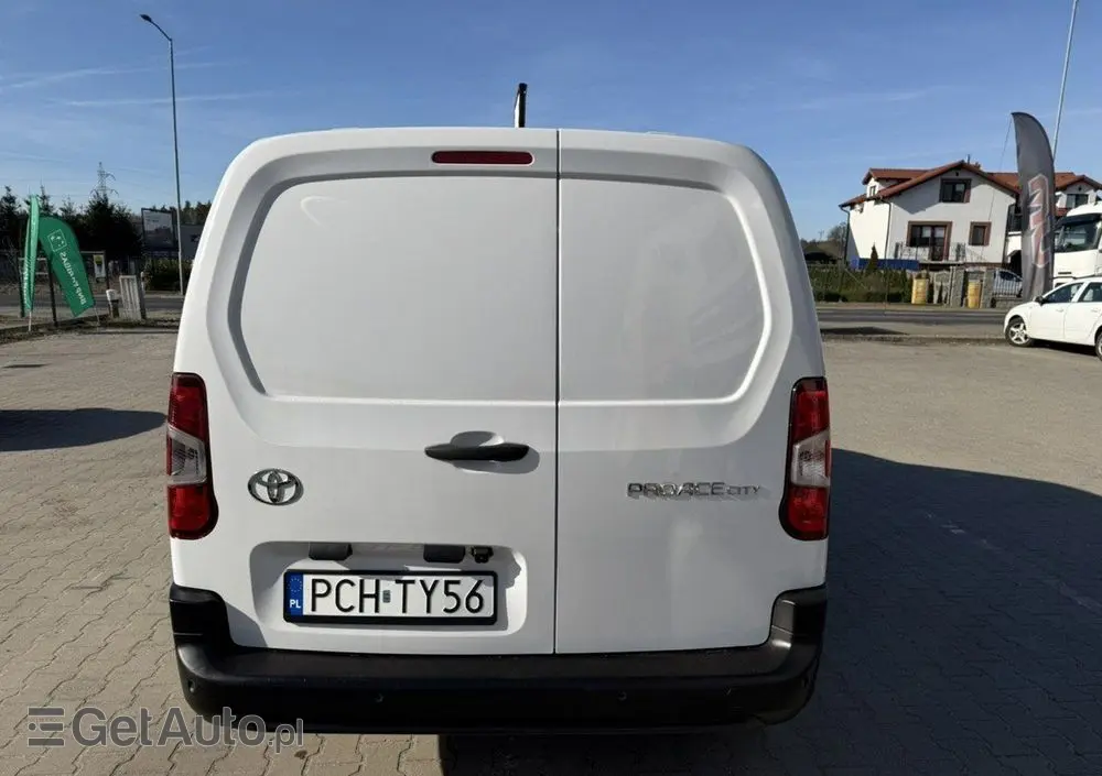 TOYOTA Proace City 