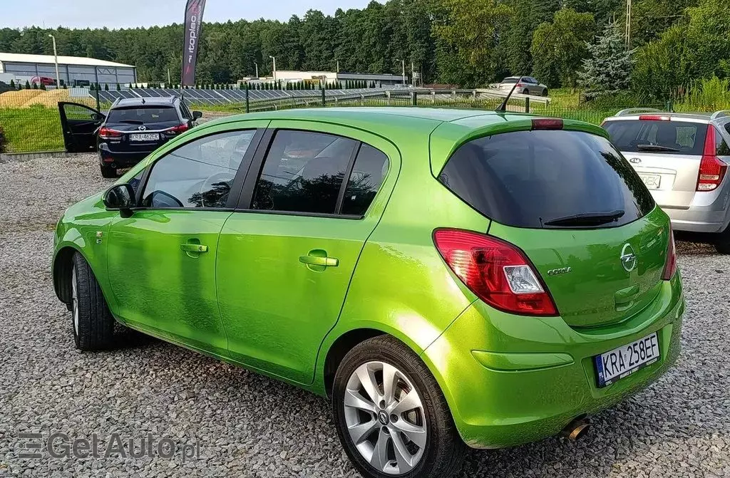 OPEL Corsa 
