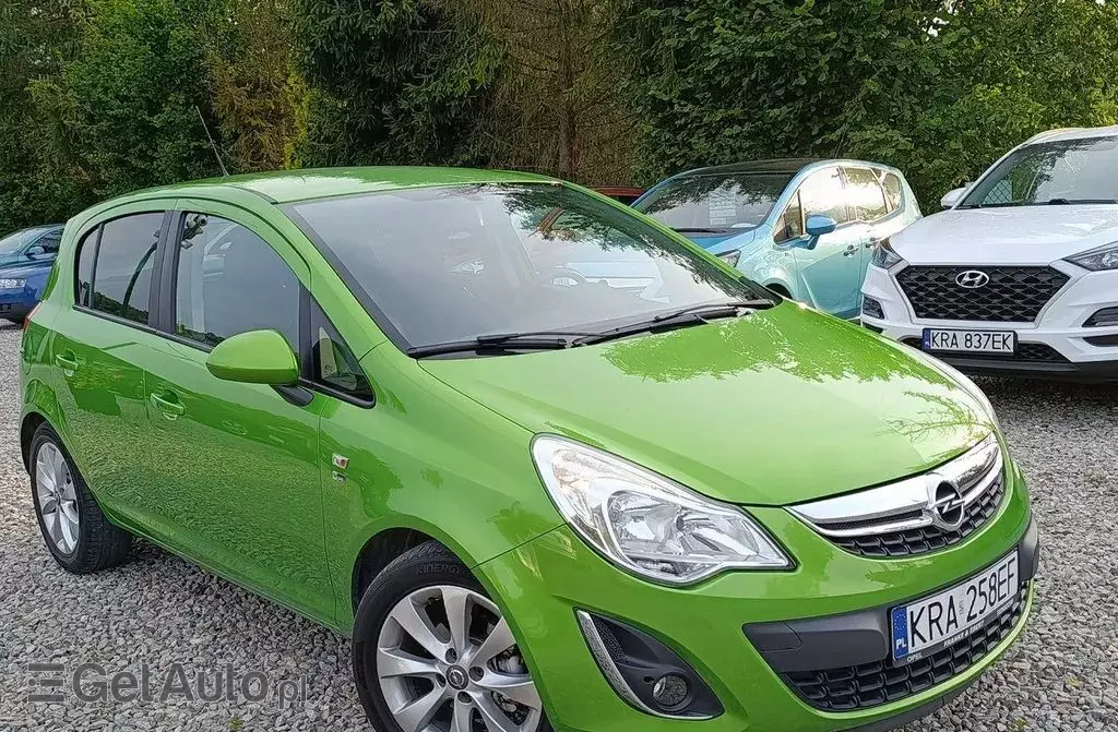 OPEL Corsa 