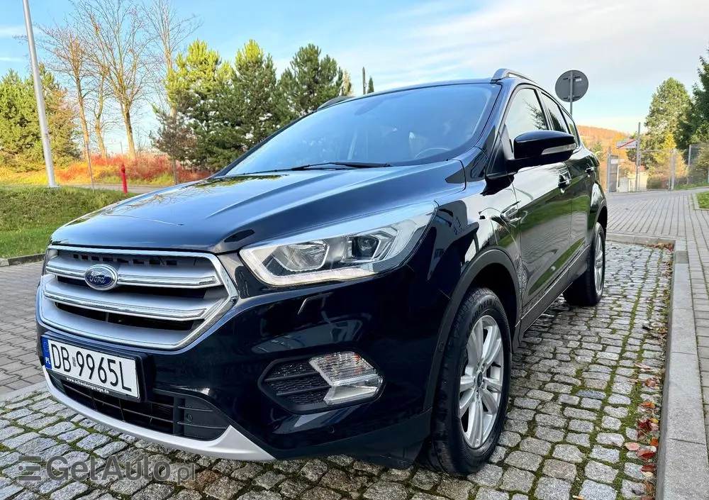 FORD Kuga 1.5 EcoBoost 2x4 Titanium