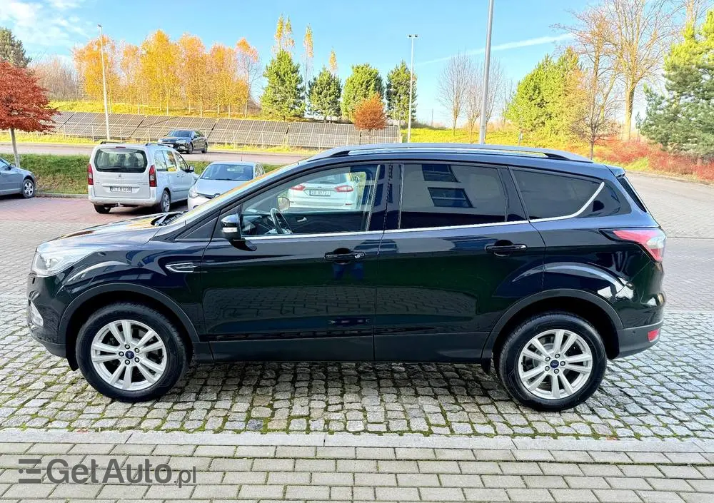FORD Kuga 1.5 EcoBoost 2x4 Titanium