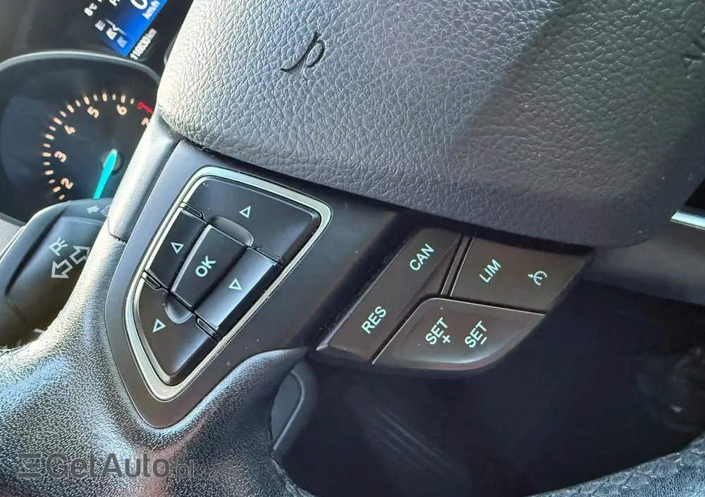 FORD Kuga 1.5 EcoBoost 2x4 Titanium