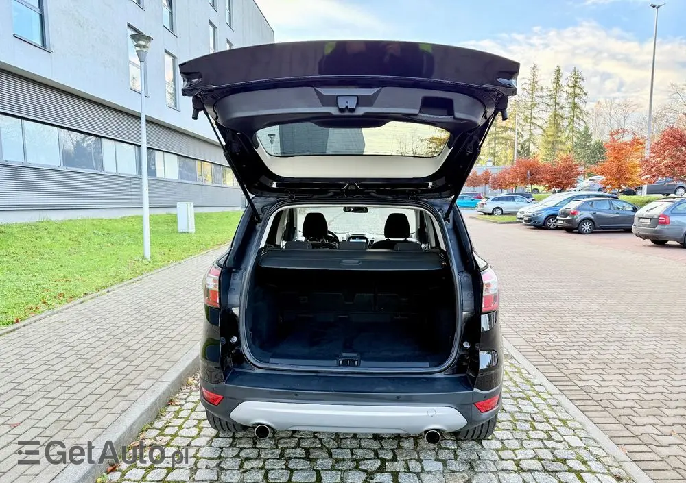 FORD Kuga 1.5 EcoBoost 2x4 Titanium