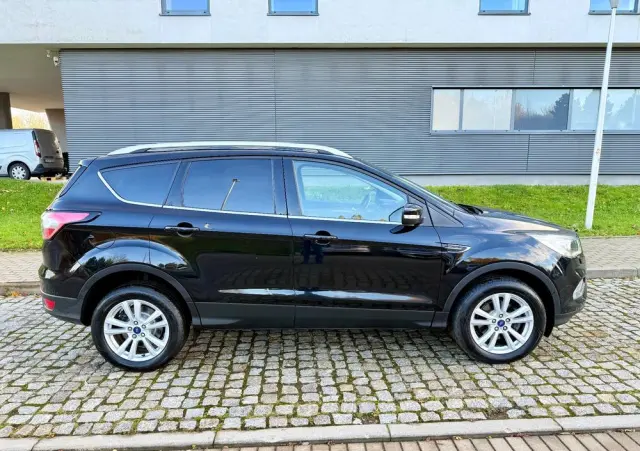 FORD Kuga 1.5 EcoBoost 2x4 Titanium