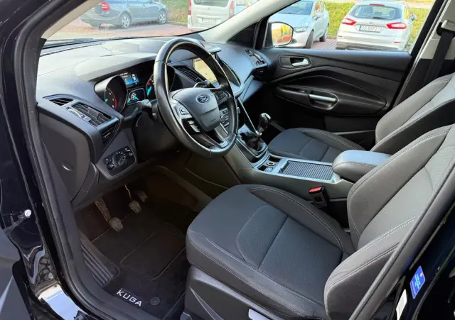 FORD Kuga 1.5 EcoBoost 2x4 Titanium