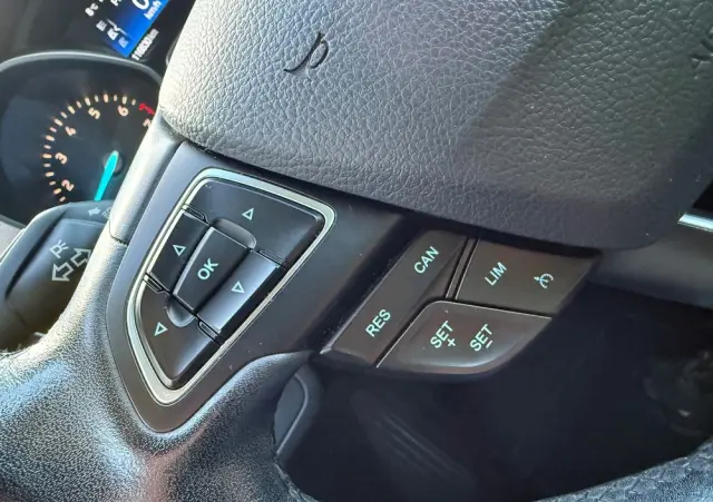 FORD Kuga 1.5 EcoBoost 2x4 Titanium