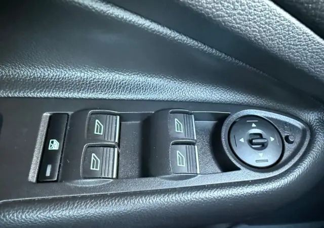 FORD Kuga 1.5 EcoBoost 2x4 Titanium