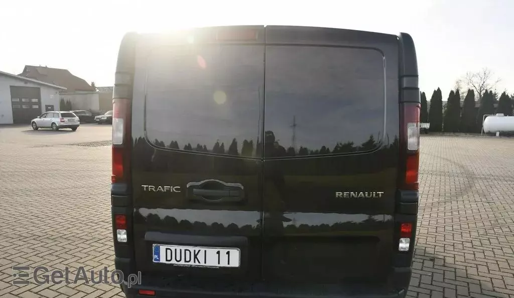 RENAULT Trafic 