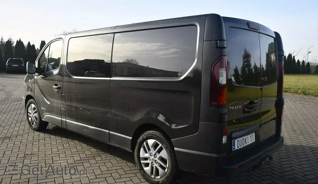 RENAULT Trafic 
