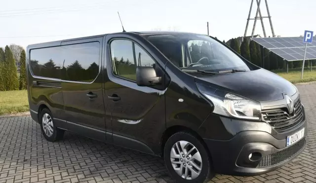 RENAULT Trafic 
