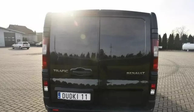 RENAULT Trafic 