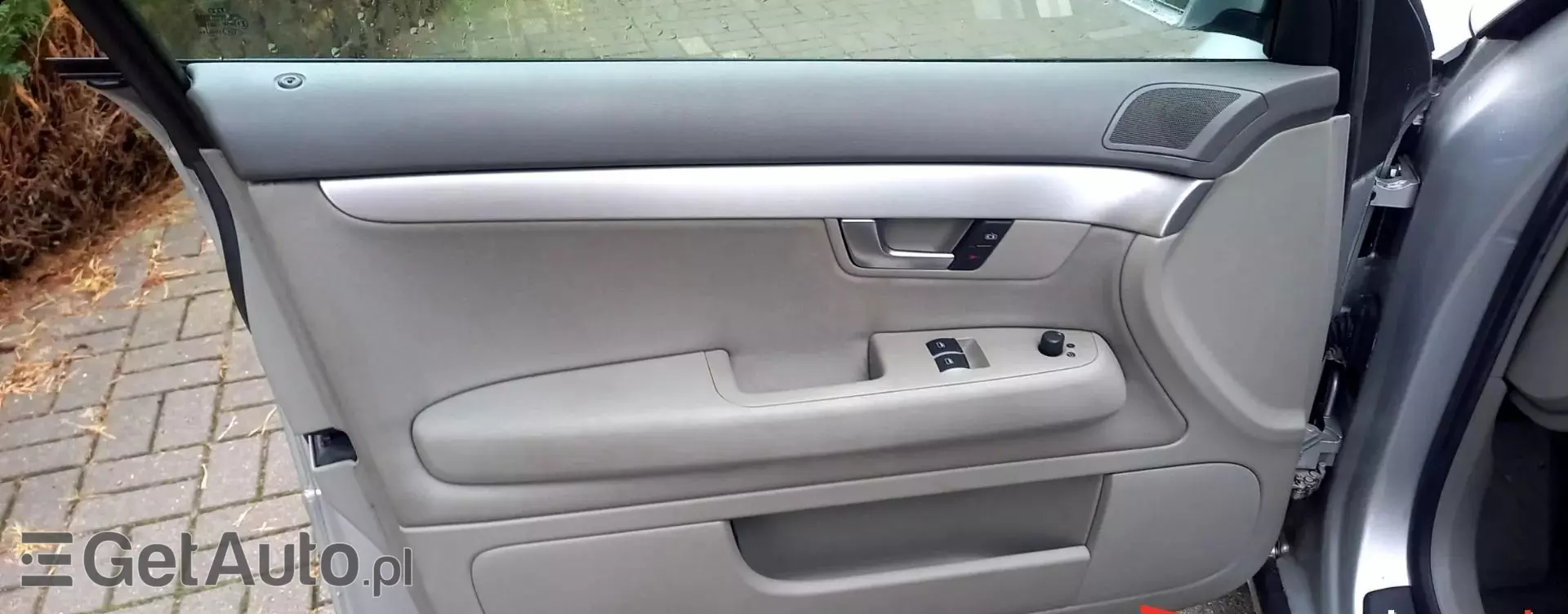 AUDI A4 2.0 (130 KM)