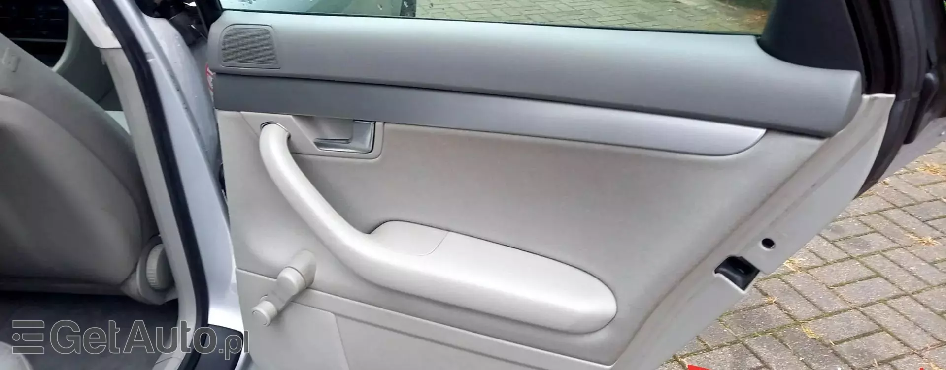 AUDI A4 2.0 (130 KM)