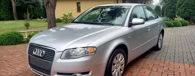 AUDI A4 2.0 (130 KM)