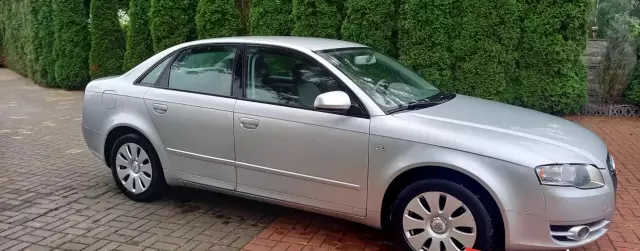 AUDI A4 2.0 (130 KM)